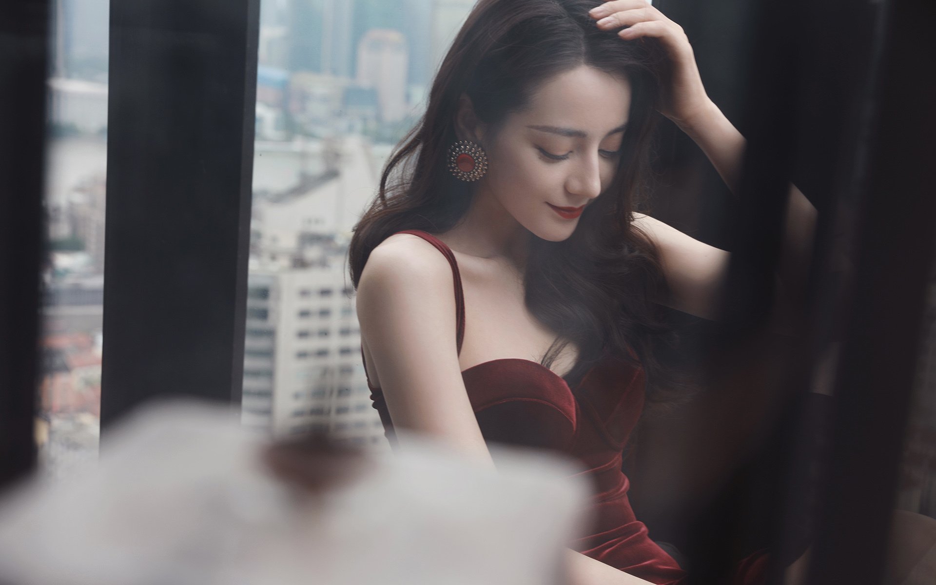 随机托桑·埃夫布奥姆万成为NBA社交媒体关注焦点，埃托奥布冯