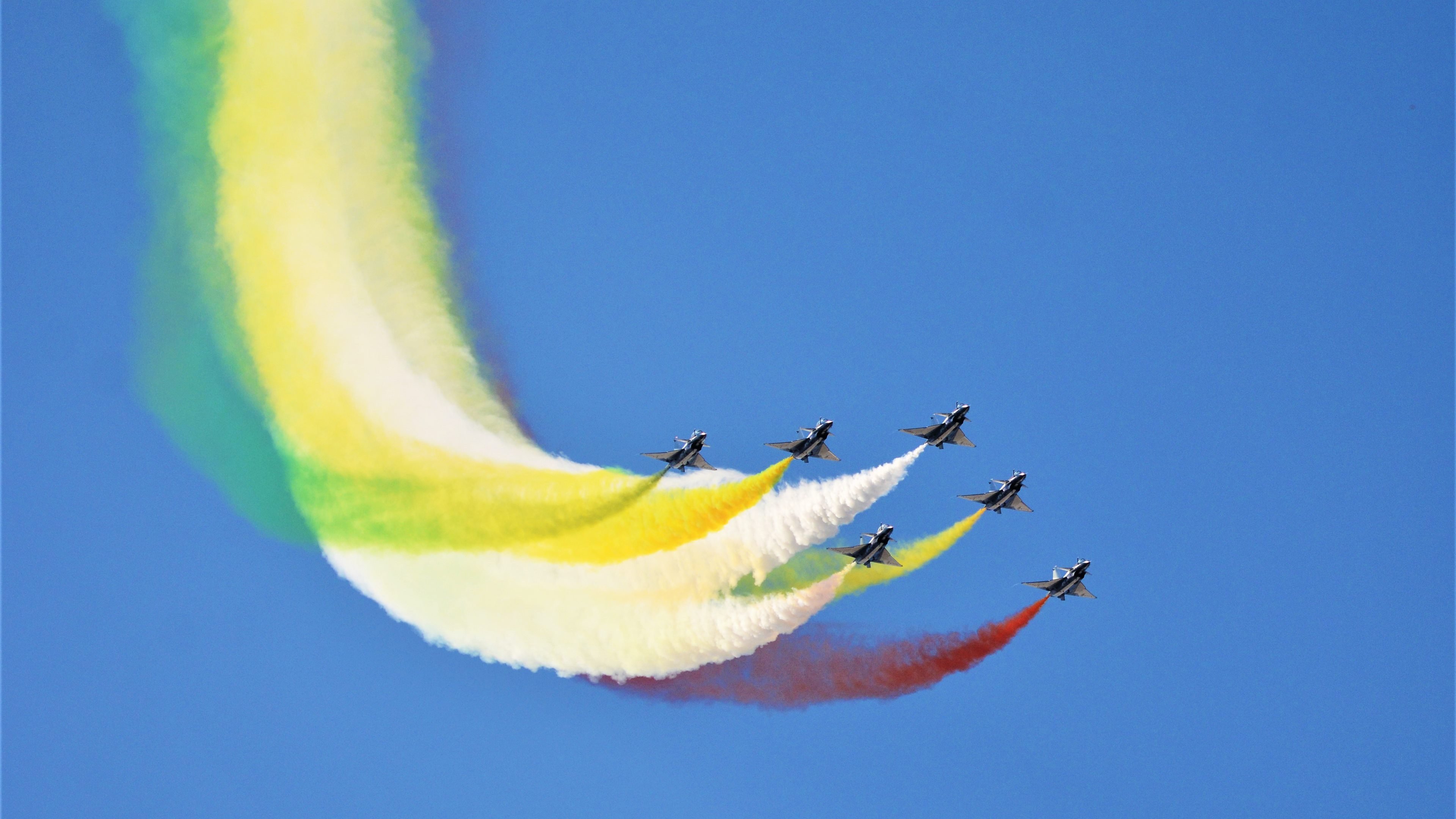 随机中国足球年度球员成长曲线与战术应用匹配，中国足球球员数据